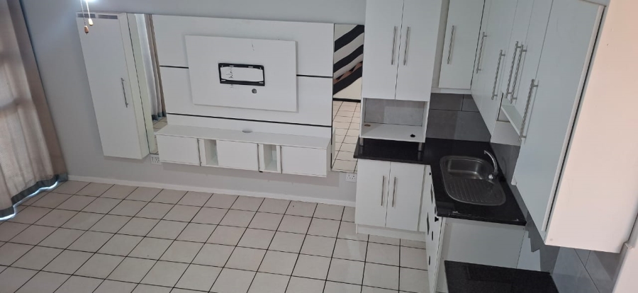 2 Bedroom Property for Sale in Southernwood Eastern Cape